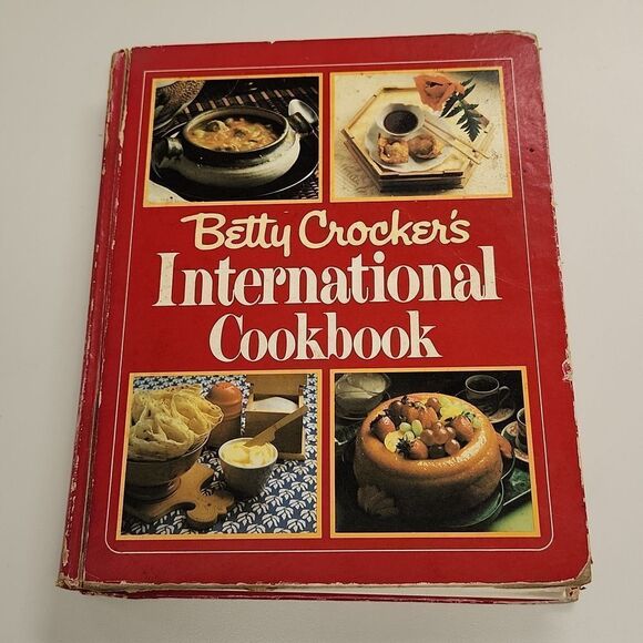 Betty Crocker's International Cookbook 1980 - Picture 1 of 12